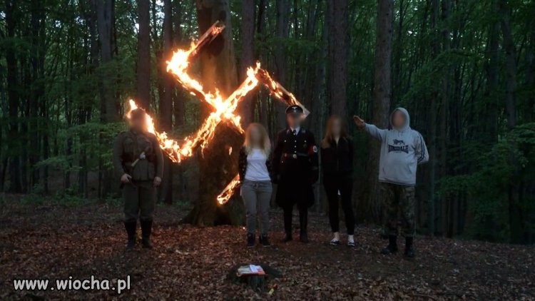 Wspólne ognisko ONR po zbiorach chrustu