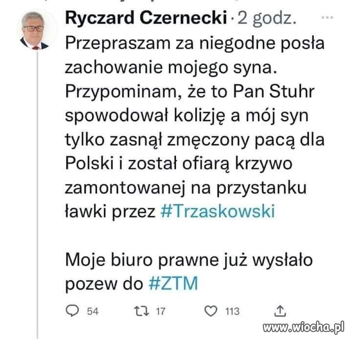 Coś pod nim trzasnęło i padł na bruk