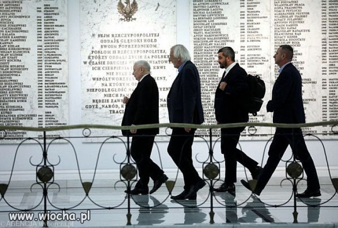 Gang Kaczynskiego w drodze na 151 miesiaczke...