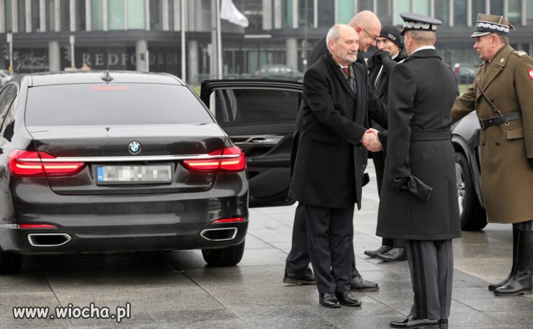 Nie będzie nam Niemiec wciskał Patriotów