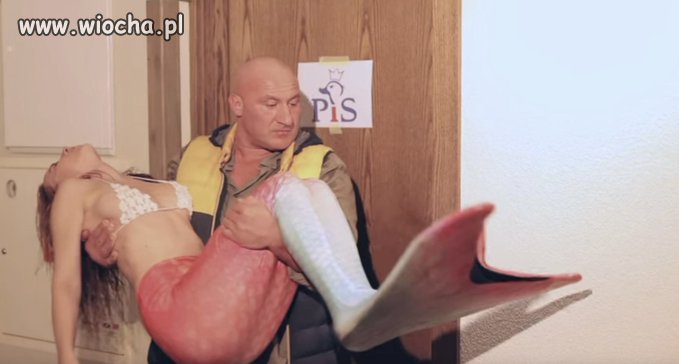 Marcin w tym roku  sam sobie złowił karpia