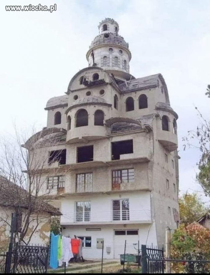 Romski pałac