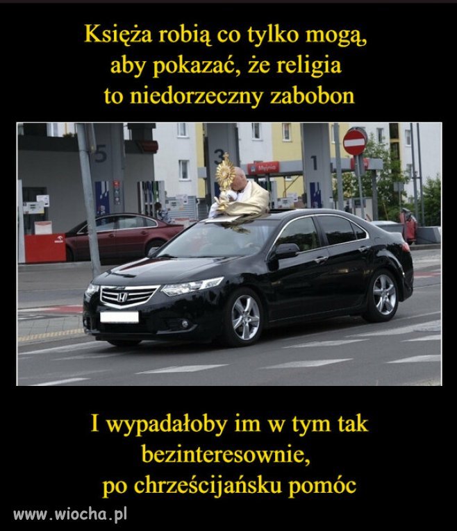 Powinien otrzymać mandat za brak zapiętych pasów!