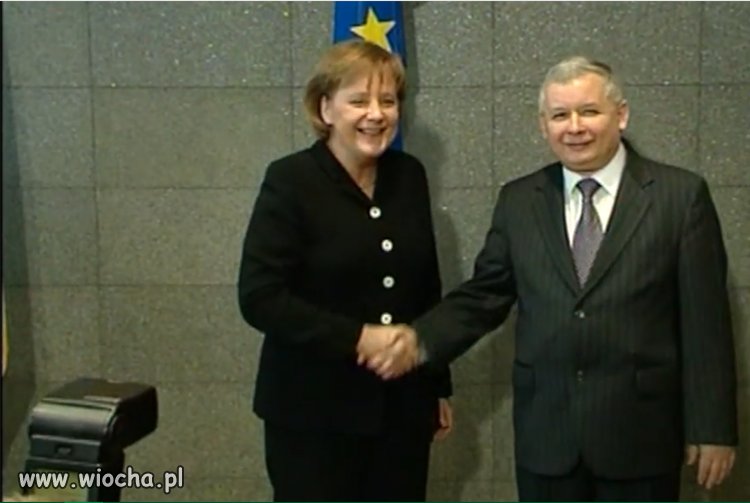 Jak to Merkel Putinowi Europę 