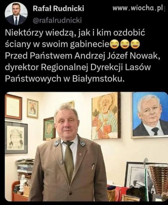 W młodości miał portrety Gomołki i Lenina...