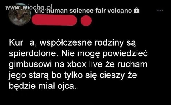 Madka bombelka jeszcze bardziej zadowolona.
