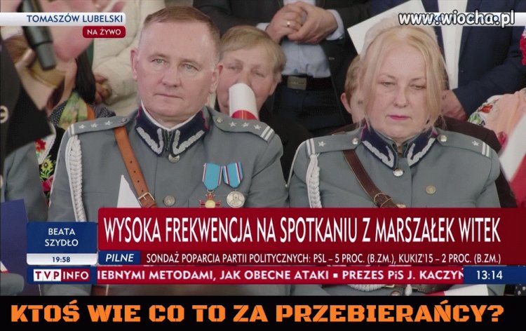 Cyrki i przebierańcy na spotkaniach pisonów