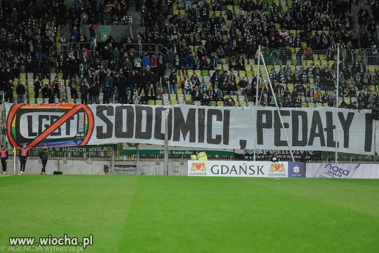 Ładnie się do księży przywalili!!!