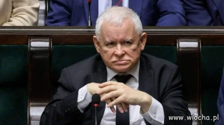 Twarz pełna wrażliwości, empatii i pokory.