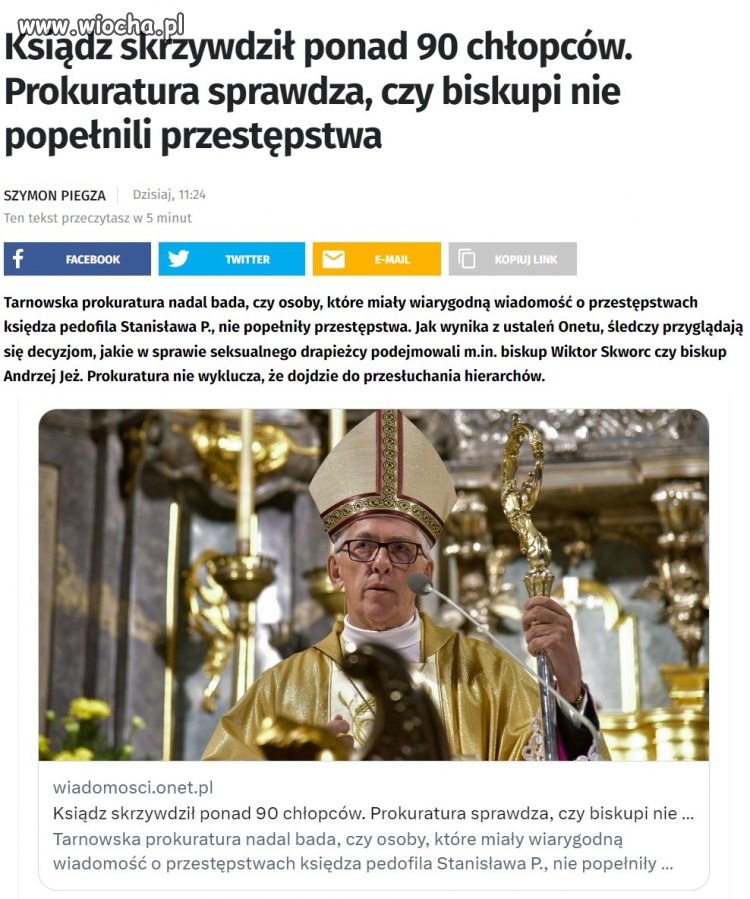 Kolejny skoorwiel w koloratce którego ochraniają skoorwiele w tiarach   