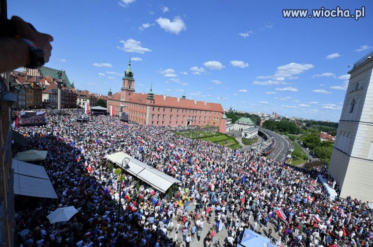 Najwieksza demonstracja, od czasu obalenia komuny