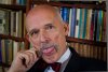 Janusz Korwin-Mikke zawsze nosi muszkę!