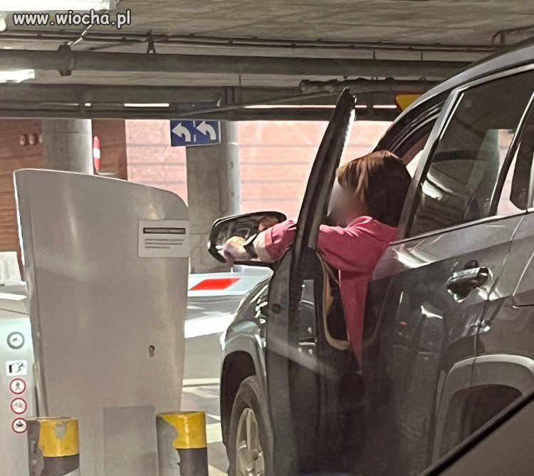Wyjazd z płatnego parkingu 