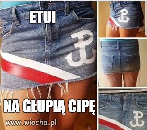 Dżesika oddaje hołd