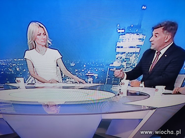 Kochani ta funkcjonariuszka reżimowej telewizji