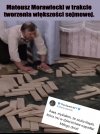 Dwa tygodnie temu suweren powiedział obecnej władzy dość. Rusza pociąg zmian, lecz prezydent… zdaje się nadal stać na peronie.