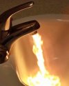 Woda ognista z kranu mi leci. Kogo wezwać?!