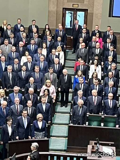 Znajdź niepasujące ogniowo na obrazku