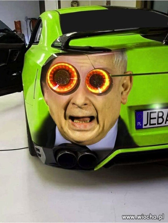 Przez twe oczy, twe oczy czerwone oszalałem