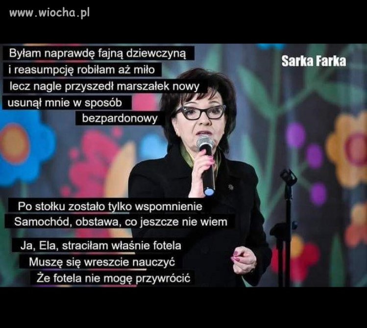 Ela dostała nową fuchę. 