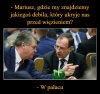 Wiedział gdzie szukać. W końcu szef służb musi być