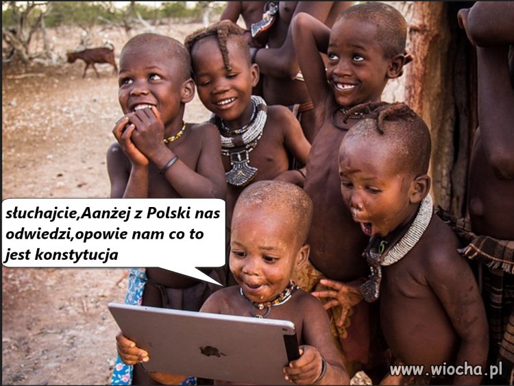 Leci Anżej z Agatką na safari