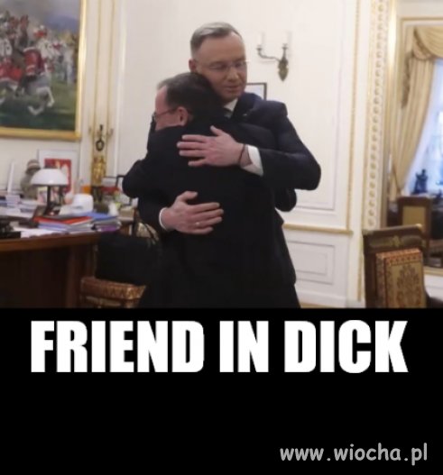 Zaskroniec do piersi przytulony
