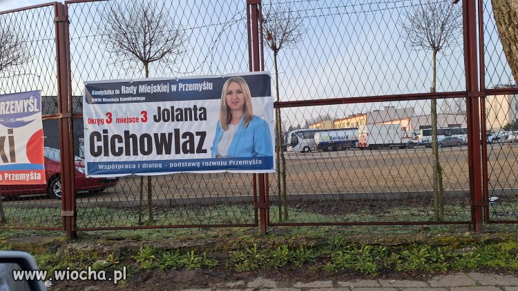 Ciekawe jak wylazł ?
