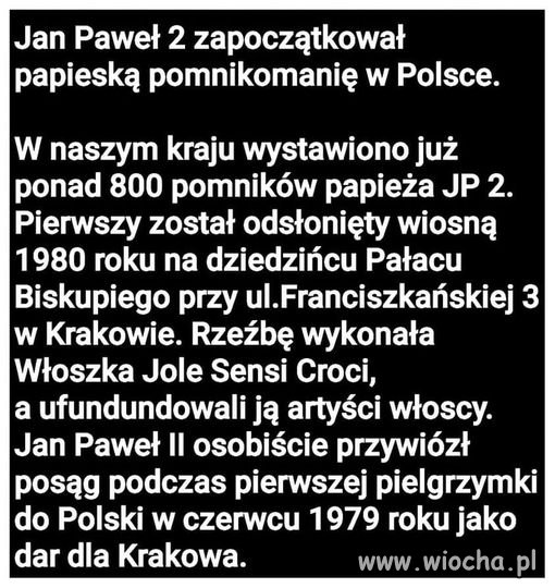 Sam przywiózł swój pomnik
