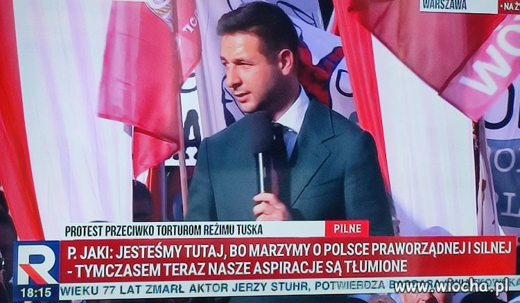 Ten cymbał na wiecu idiotów wmawia 