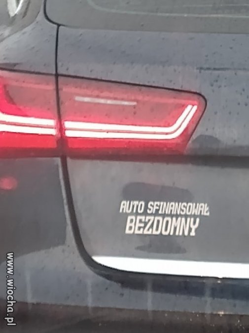 Sfinansował dwa