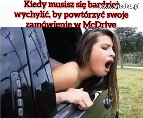 Musiała się bardziej wychylić... ( ͡° ͜ʖ ͡°).