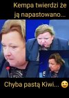 Ale, że co? Ktoś KIWI nałożył jej na łeb? Czy na .