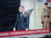 Przemowa dlugopisa i ubiór żołnierza w 30 stopnia