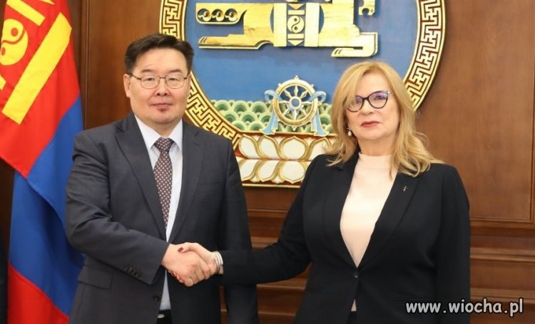 Gosiewska nawiązała kontakty