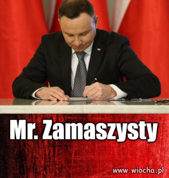 Zamachnął się na Konstytucję. Z premedytacją