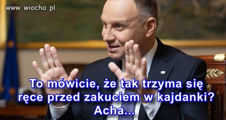 Jan N. uczestniczył w próbie zakładania kajdanek.