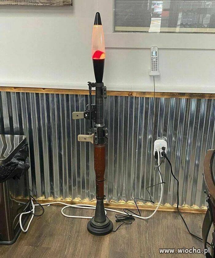 Lampa pewnego byłego komendanta policji