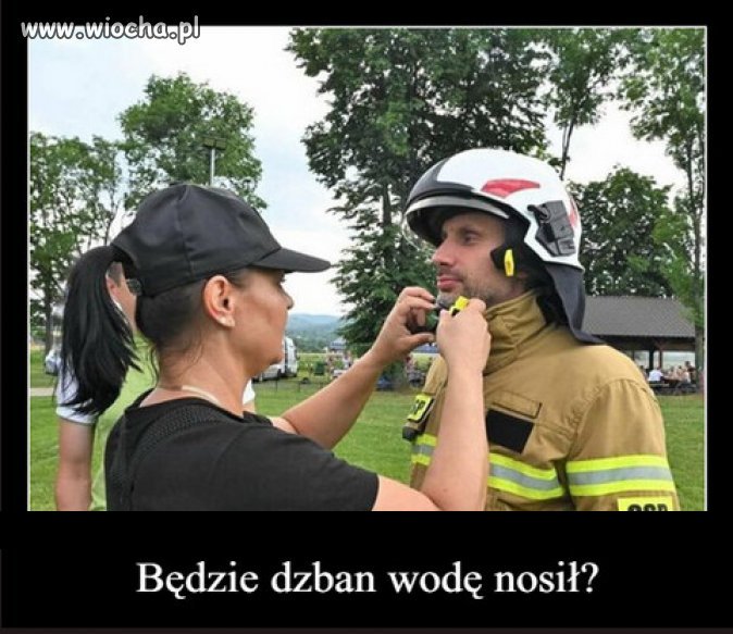 Dopóki się ucho nie urwie.