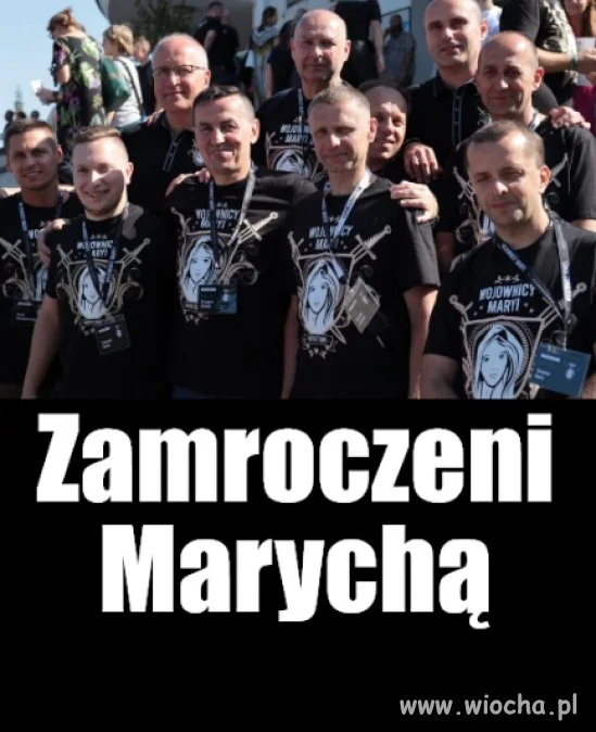 Nałogowcy z pochwą w dłoni