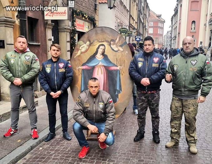 Zapora przeciwpowodziowa.