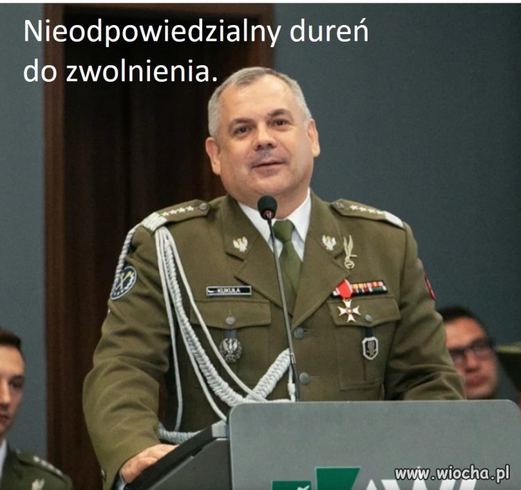 Kto trzyma tego kretyna na tak ważnym stanowisku