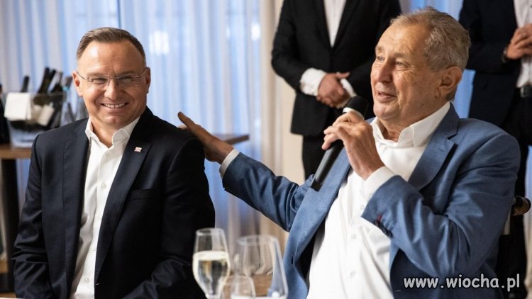 Na stronie prezydenta tego zdjęcia nie zobaczycie.