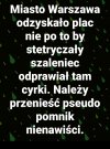 Zburzyć te samowolki budowlane na pl. Piłsudskiego !