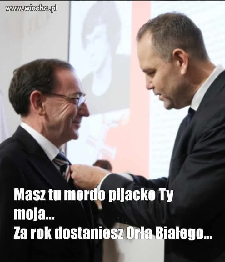Dekoracja odbędzie się na spacerniaku ...