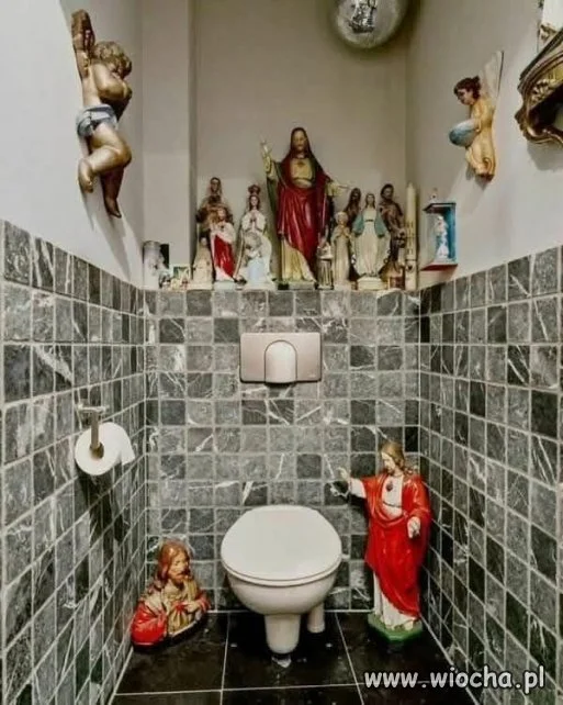 Święty kibel.