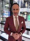 Janusz kupił nowy garniturek za wasze 2 mln
