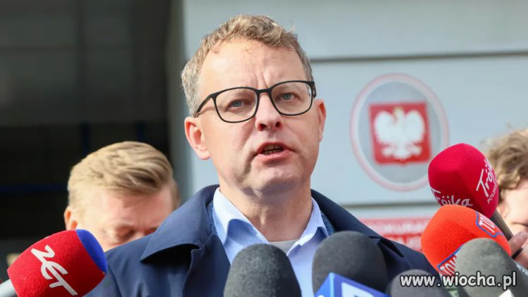 Polityk oskarża media o wpływ na pogorszenie zdrowia ojca
