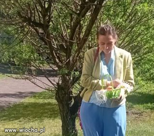 Kobieta z jajami.