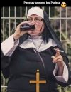 Niektórzy świętują - pierwszy, ostatni i wszystkie pomiędzy...